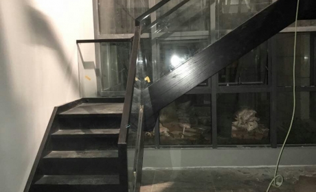 【水一方·小院】鸿基楼梯美国红橡木H04