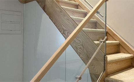 105户型木楼梯欧洲白蜡木玻璃扶手款